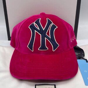 NWT Authentic Gucci x MLB Velvet NY Yankees Baseball Cap Hat 57-61 Pink